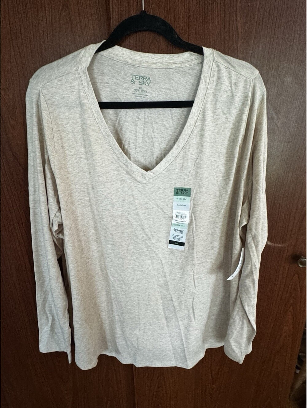 Terra & Sky Women’s 1X 16W-18W V Neck Long Sleeve Tencel Modal Top NWT